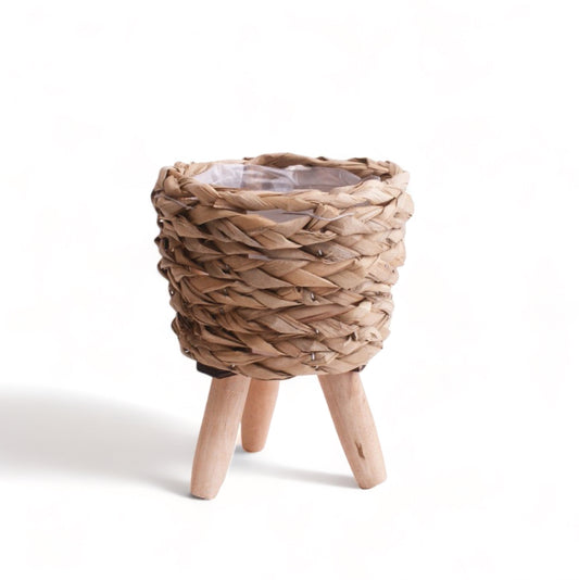 Κασπώ ψάθινο καλάθι σε φυσικό χρώμα με ξύλινα πόδια 10,5cm